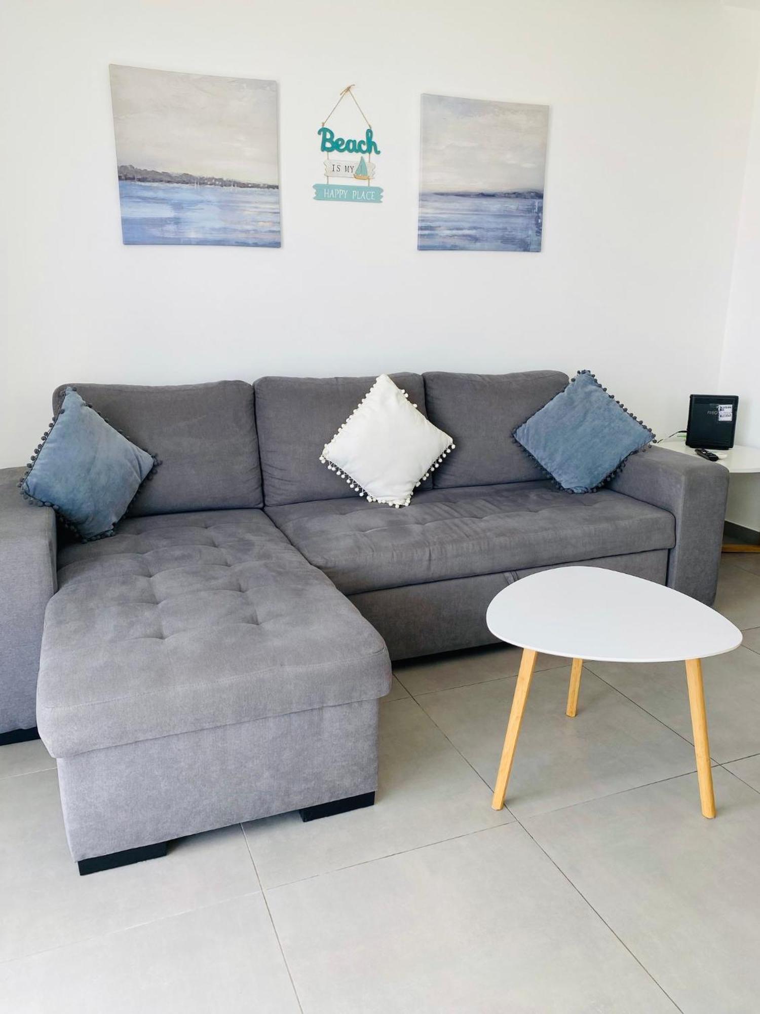 Sunrise Seaview 8 Floor - Torre 3 Castelos Apartment *