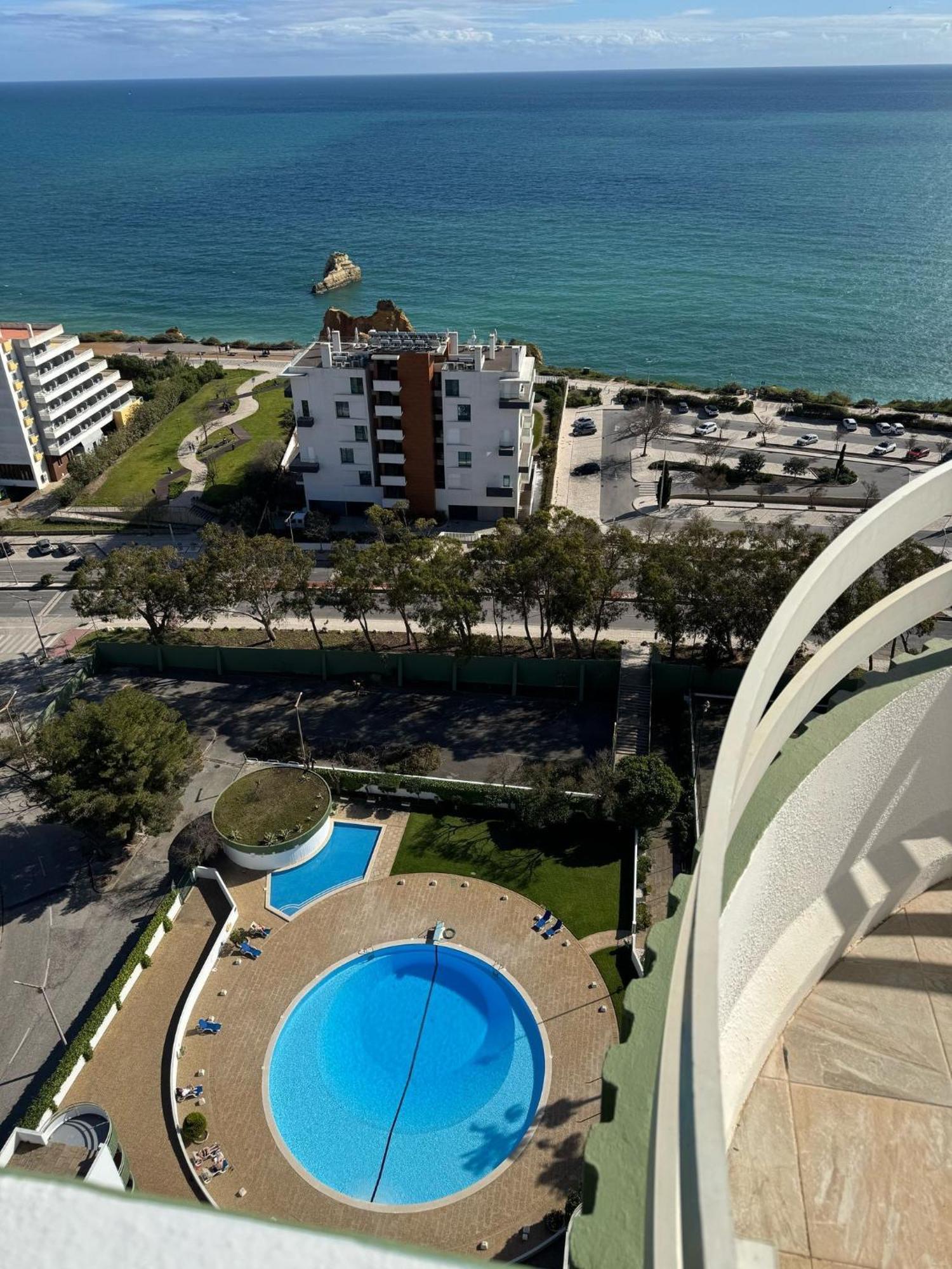 Sunrise Seaview 8 Floor - Torre 3 Castelos Apartment